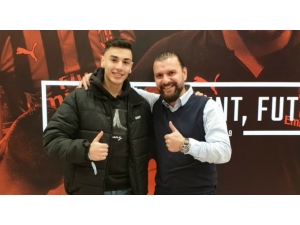 Genç Türk Futbolcu Milan Yolunda