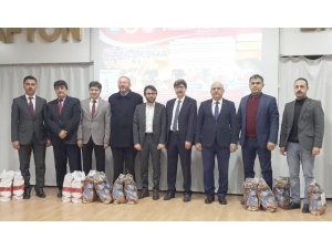 “Kitap Okuma Yarışması”nın Kitapları Dağıtıldı