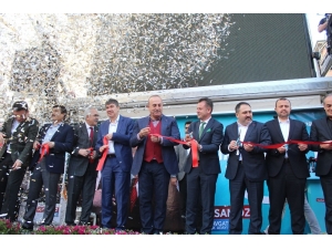 Bakan Çavuşoğlu: "Biz Hiçbir İş Yapmadan Yatan, Gezen Ondan Sonra Da Atatürk’ten Geçinen Asalaklar Var Ya Onlara Karşıyız. O Tiplere Karşıyız.“