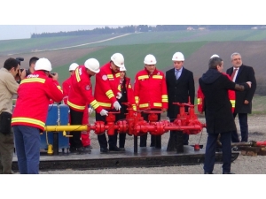 Enerji Bakanı Dönmez: "Silivri’de 3 Milyar Metreküplük Doğalgaz Rezervi Tespit Ettik"