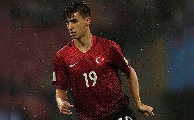 Fenerbahçe'den Sessiz Sedasız Iki Transfer Geliyor