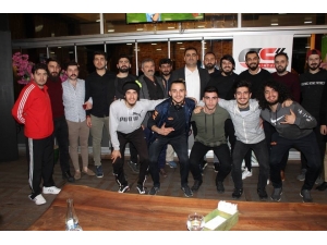 Makfitspor Sezon Açılış Yemeğinde Buluştu