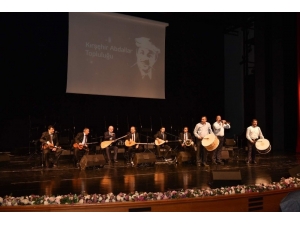 Neşet Ertaş’ı Anma Gecesinde İzdiham