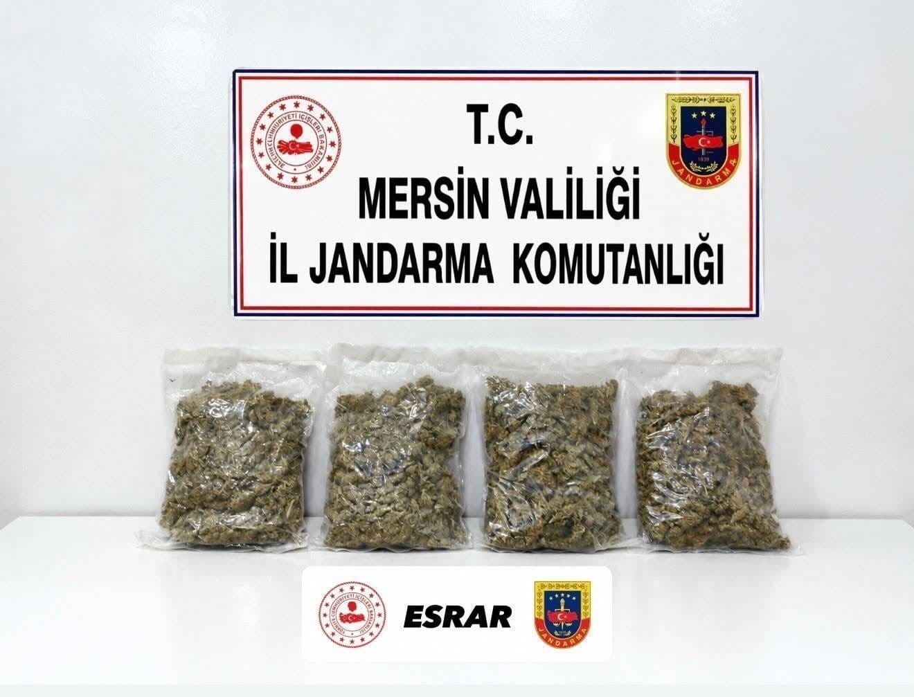 uyusturucu-taciri-2-kilo-100-gram-esrarla-yakalandi