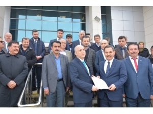 Uysal, Resmen Aday Oldu