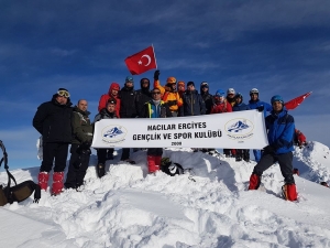9.geleneksel Hacılar Erciyes Kış Tırmanışı Tamamlandı