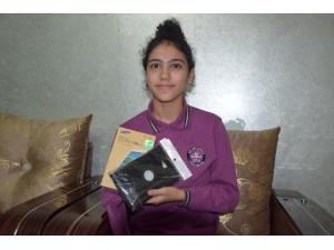 Başarılı Öğrenci Ödüllendirildi