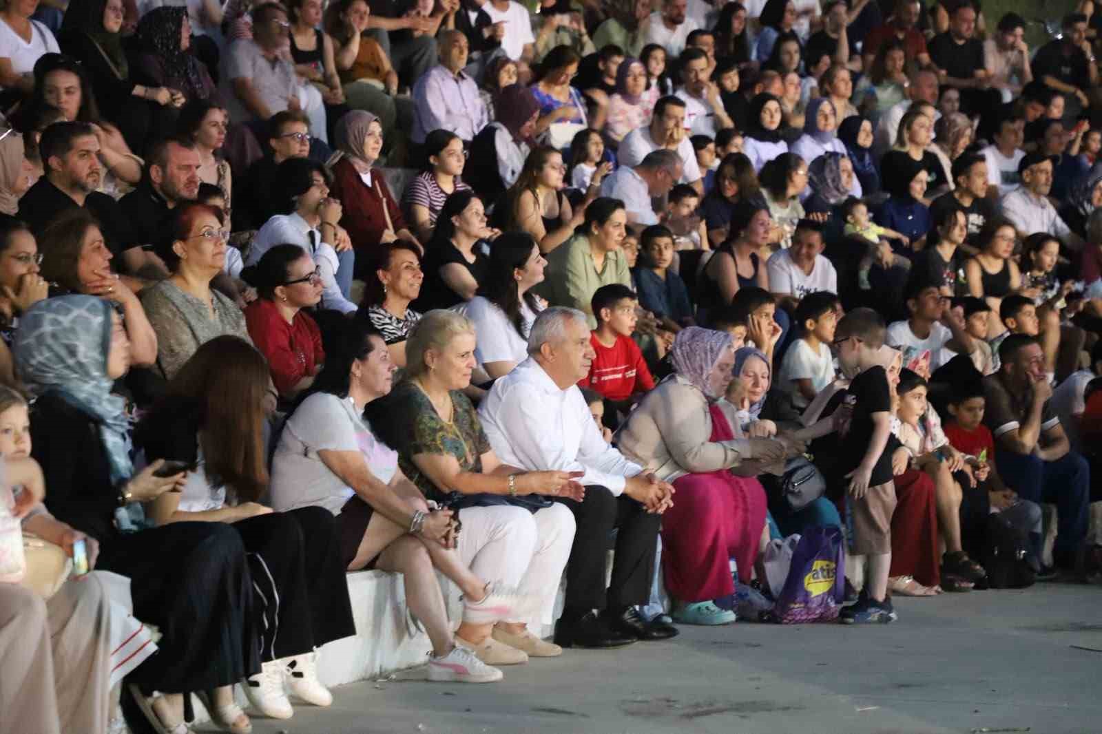 turgutlu-da-genclik-soleni-buyuk-ilgi-gordu