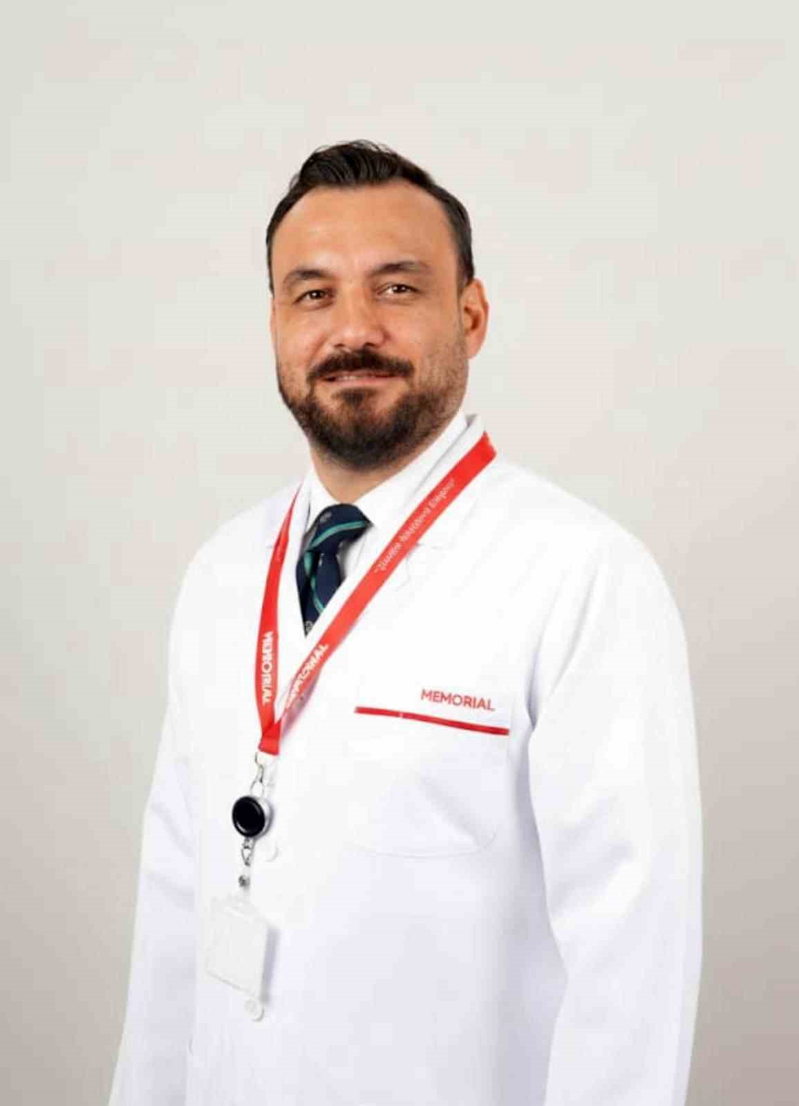 yemek-borusu-kanserinin-6-belirtisi-gecer-deyip-ertelemeyin