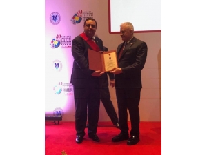 Prof. Dr. Uğur Özgöker’e“onur Madalyası”