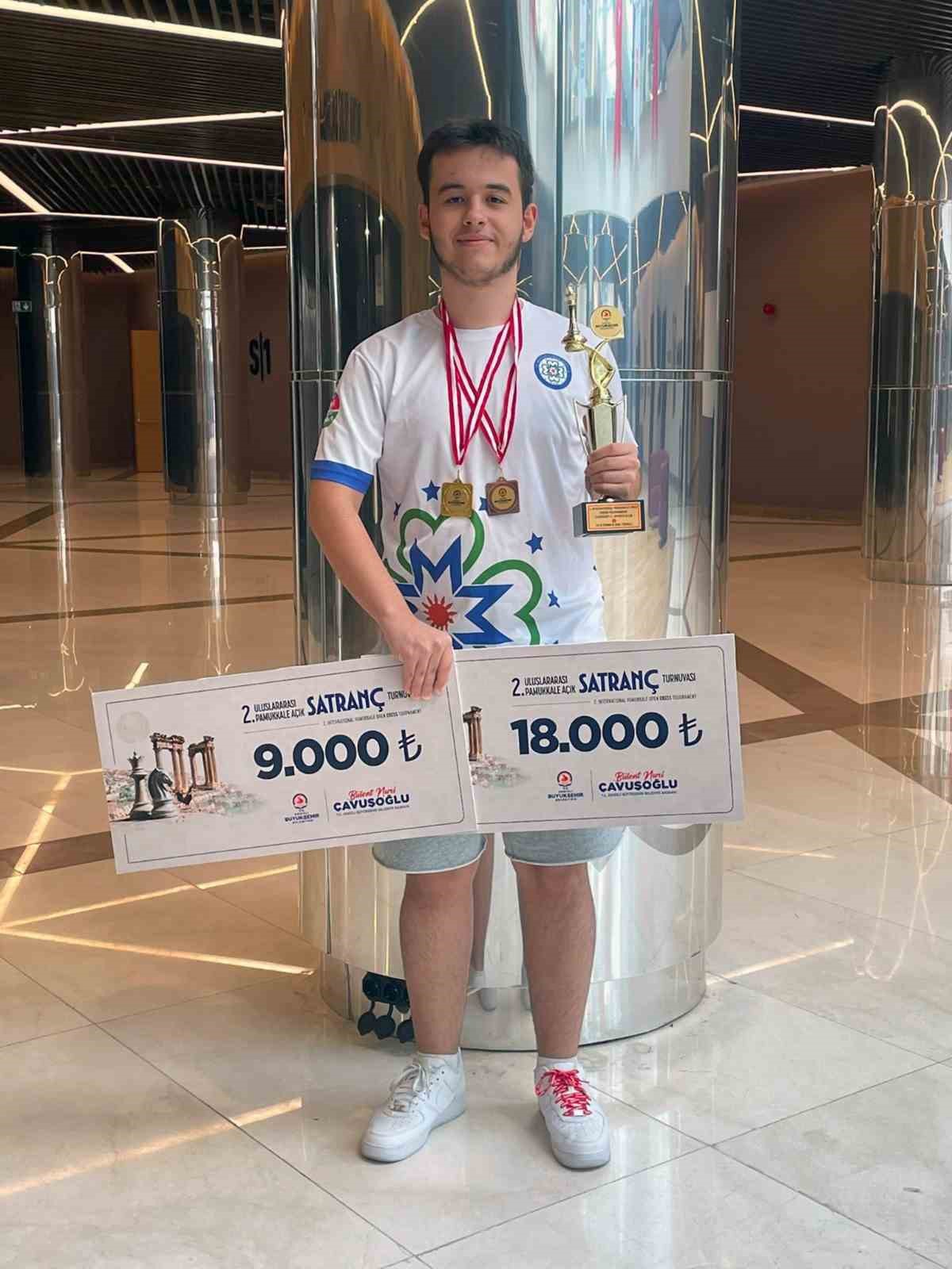 buyuksehir-sporculari-satrancta-basarilarini-surduruyor