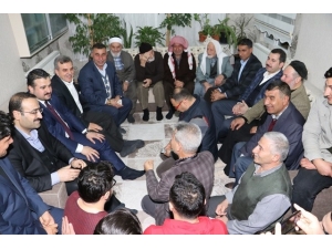 Baydilli Ev Toplantılarında Hizmetlerini Anlatıyor