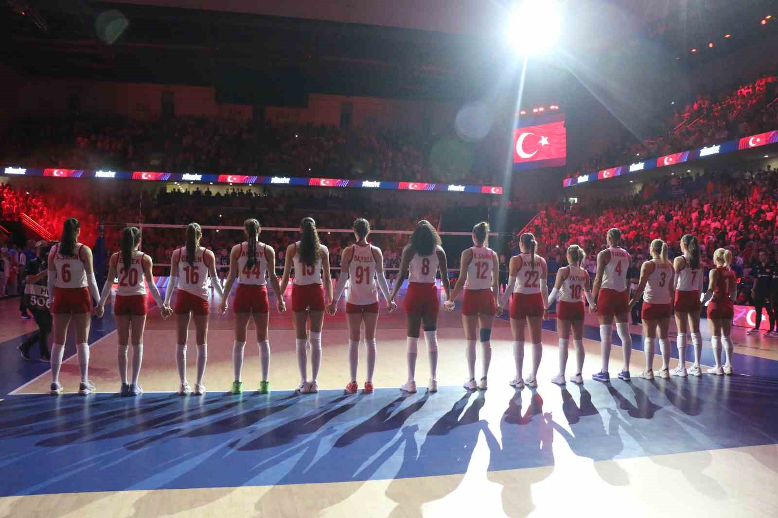 a-milli-kadin-voleybol-takimi-belcika-yi-3-0-maglup-etti