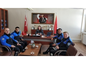 Hakkari Polisi Okul Ziyaretlerini Sürdürüyor