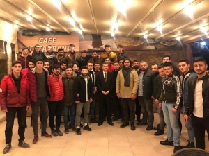 İyi Parti Yomra Belediye Başkan Adayı Bıyık Gençlerle Buluştu