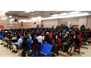 Öğrenciler Sinema İle Buluştu