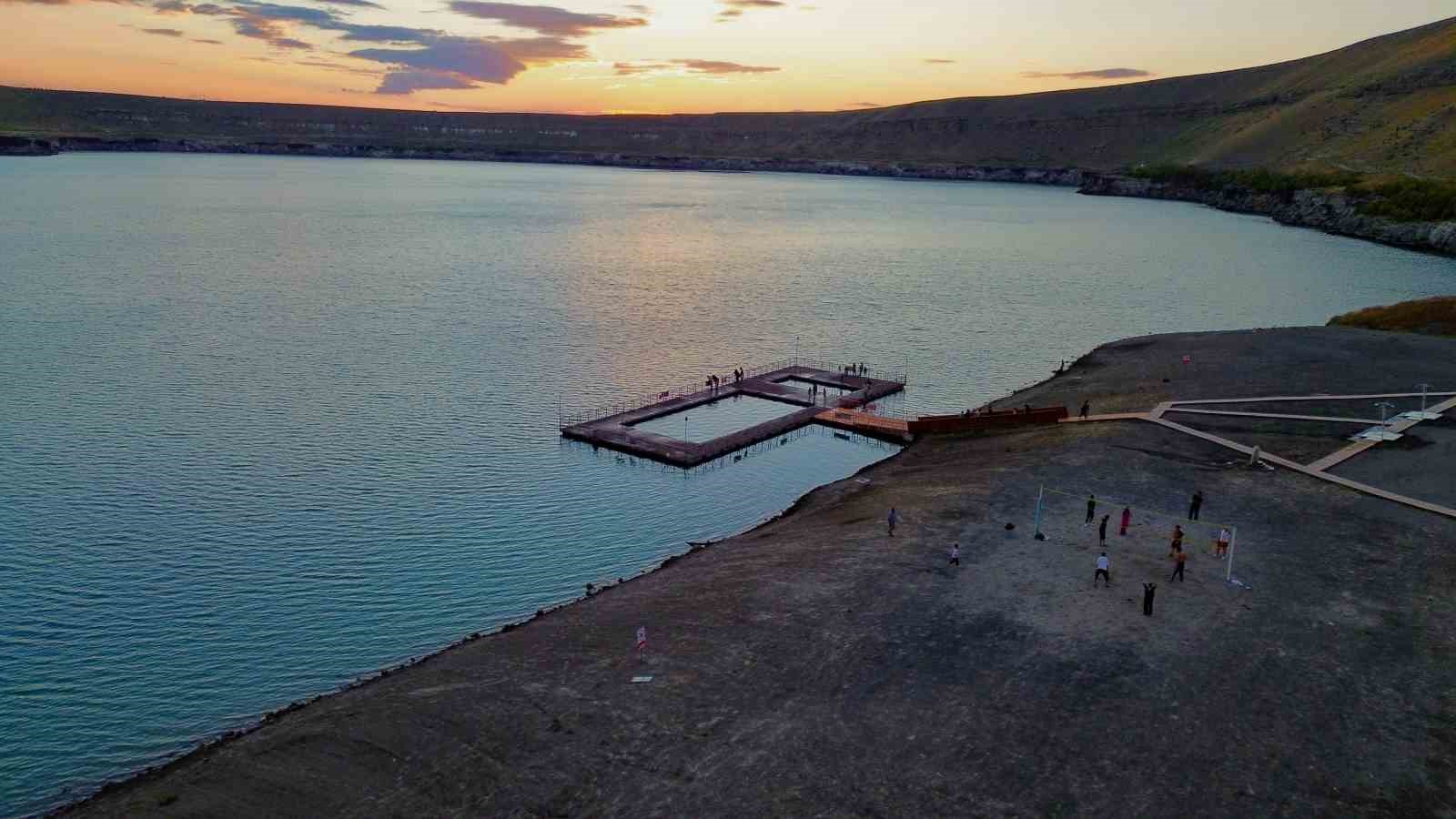 konya-nin-dogal-plajlarindan-acigol-ilgi-cekiyor