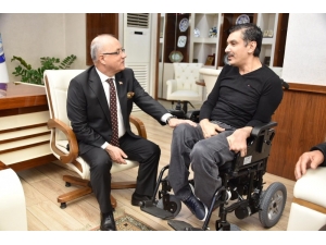 Alirıza’nın Yeni Akülü Sandalye Mutluluğu