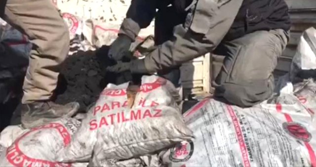 Yardım Kömürü Torbalarına Gizlenmiş 69 Kilo Esrar Ele Geçirildi