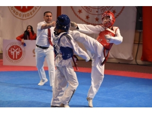 Türk Tekvandoculardan 41 Madalya