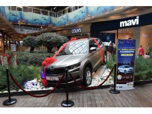 41 Burda, Müşterisine Lüks Cip Kazandırdı