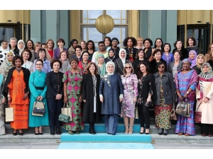 Emine Erdoğan’dan Yabancı Misyon Şefleri Eşlerine Yemek