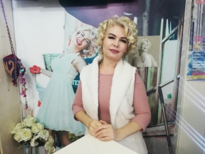 Eşeğe Yüzlerce Kiloluk Ev Eşyaları Taşıttı