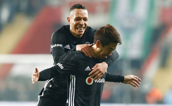Beşiktaş'tan Adriano Transferi Için Brezilya'dan Resmi Açıklama