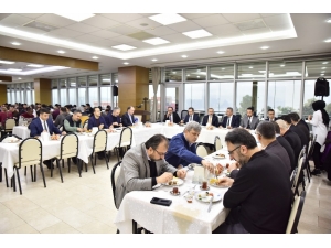 Uluslararası Öğrenciler Kahvaltıda Buluştu