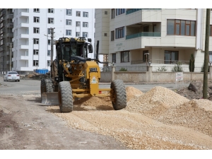 Karaköprü’de Bir Yılda 60 Kilometre Yeni Yol Yapıldı