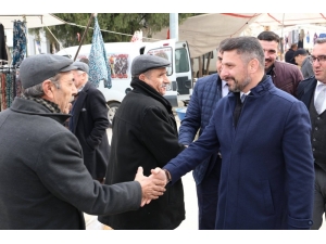 Sivrihisar Belediye Başkanı Hamid Yüzügüllü Halk Pazarında