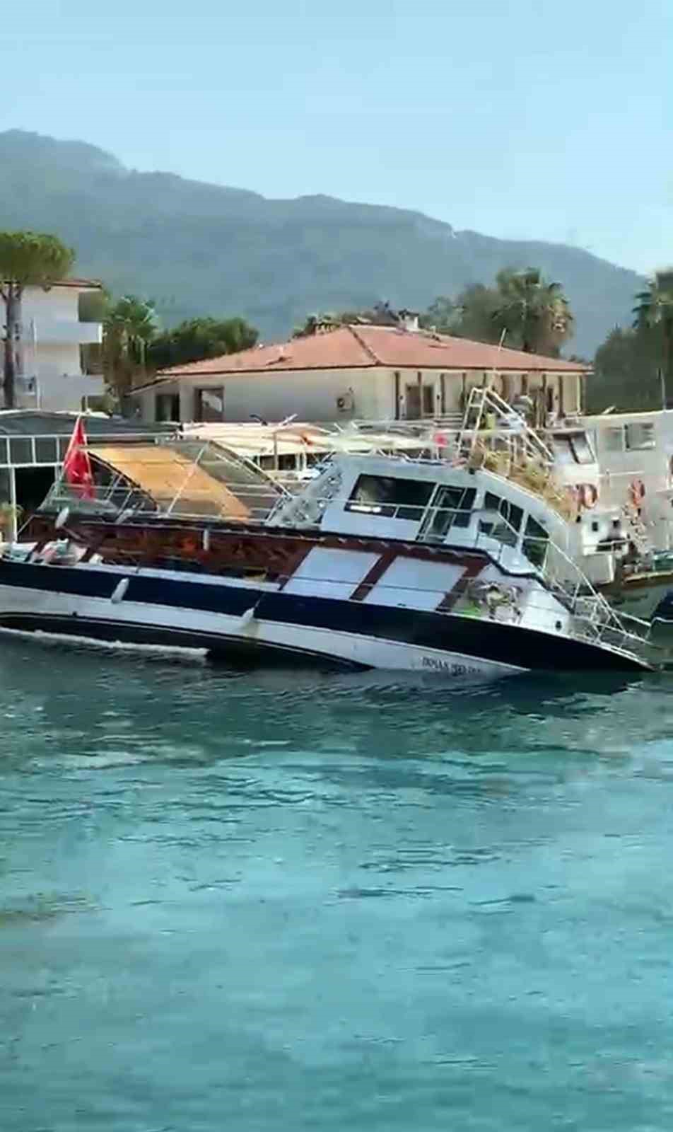 akyaka-da-tur-teknesi-su-alarak-yan-yatti