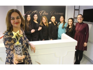 Ebru Durmuş’a Büyük Onur