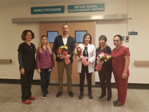 1 Yaşındaki Çocuğa Kapalı Böbrek Taşı Ameliyatı Yapıldı