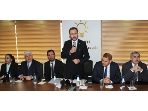 Bakan Kasapoğlu: "Yurt Kapasitemizi 190 Binden 700 Binli Rakamlara Çıkardık"