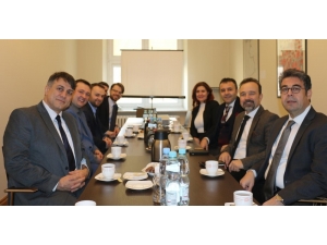 Türk Koleji Bilişim Teknolojileri Vizyonunu Polonya’ya Tanıttı