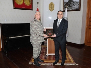 Kara Kuvvetleri Komutanı Dündar’dan Vali Öksüz’e Ziyaret