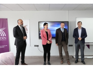 Mardin Büyükşehir Belediyesi’nden Kadınlara E-ticaret Ve Dijital Pazarlama Eğitimi