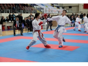 Türkiye Karate Şampiyonası Fethiye’de Devam Ediyor