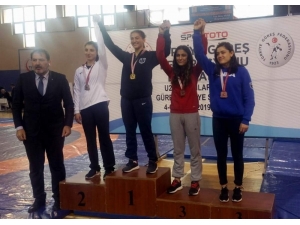 Siirtli Kadın Güreşçiler Milli Takıma Davet Edildi