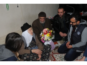 Sevgileri İle Yıllara Meydan Okuyorlar