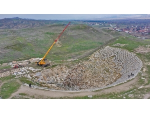 2 Bin 200 Yıllık Batı Tiyatrosu Gün Yüzüne Çıkıyor