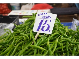 Fiyatı Düşmeyen Tek Sebze Sivri Biber