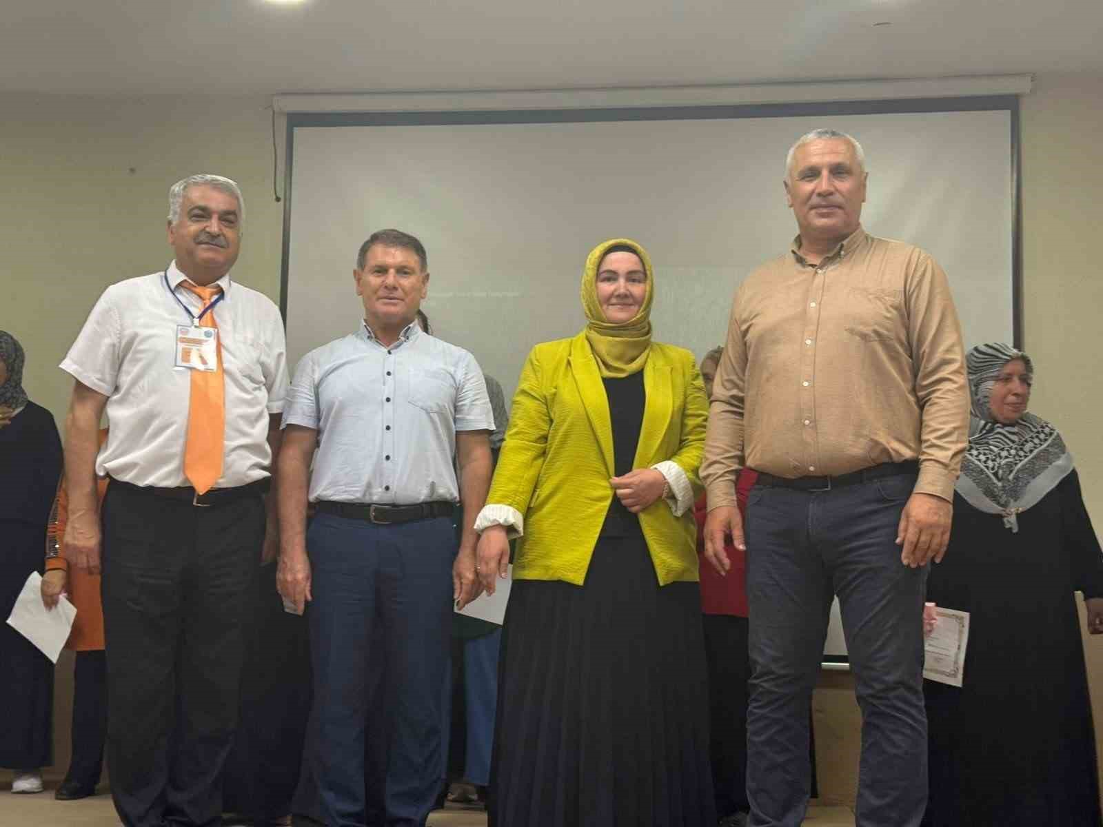 burhaniye-de-okuma-yazma-toreni-duzenlendi