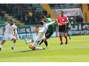 Spor Toto Süper Lig: Akhisarspor: 0 - Mke Ankaragücü: 0 (İlk Yarı)