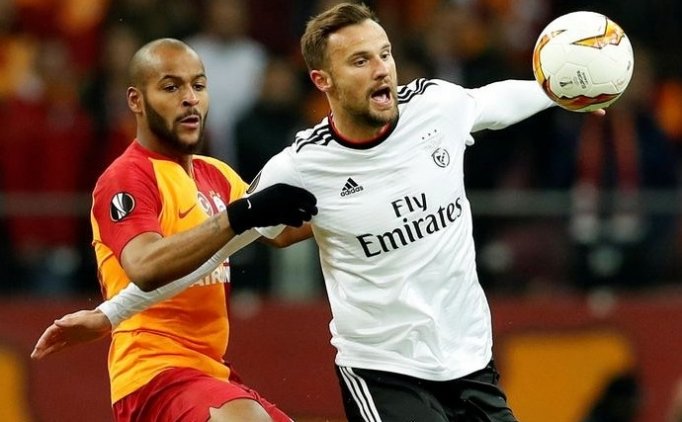 Marcao, Hakem Ve Yağmura Isyan Etti!