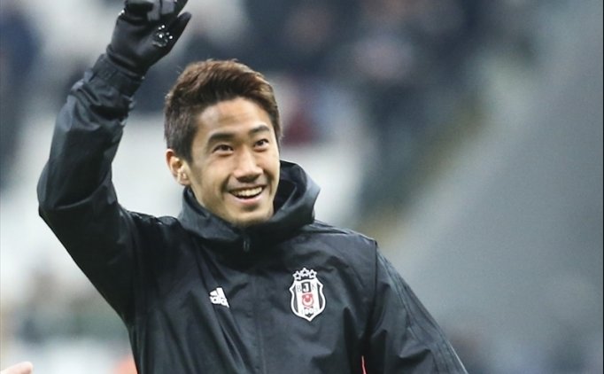 Beşiktaş, Kagawa'nın Tişörtünü Çıkardı