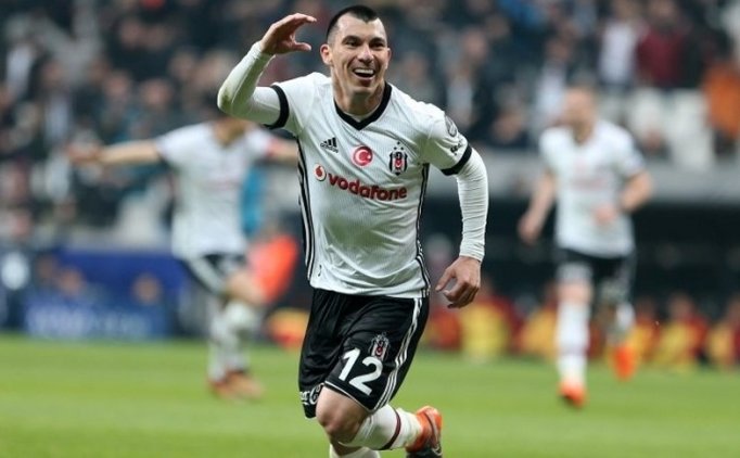 Beşiktaş'ta Kapıdaki Üç Ayrılık