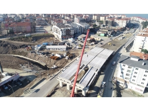 Gölcük Yüzbaşılar Kavşağında Çalışmalar Sürüyor