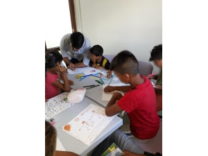 Çalıştırılmaya Zorlanan Çocuklar Bu Merkezde Güvende